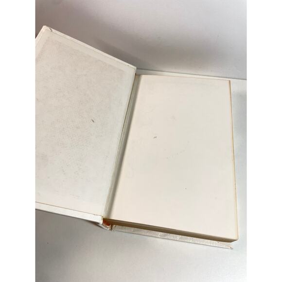 Vtg 1976 Holy Bible Memorial Edition New American Leather Illustrated White Gold - Picture 10 of 11